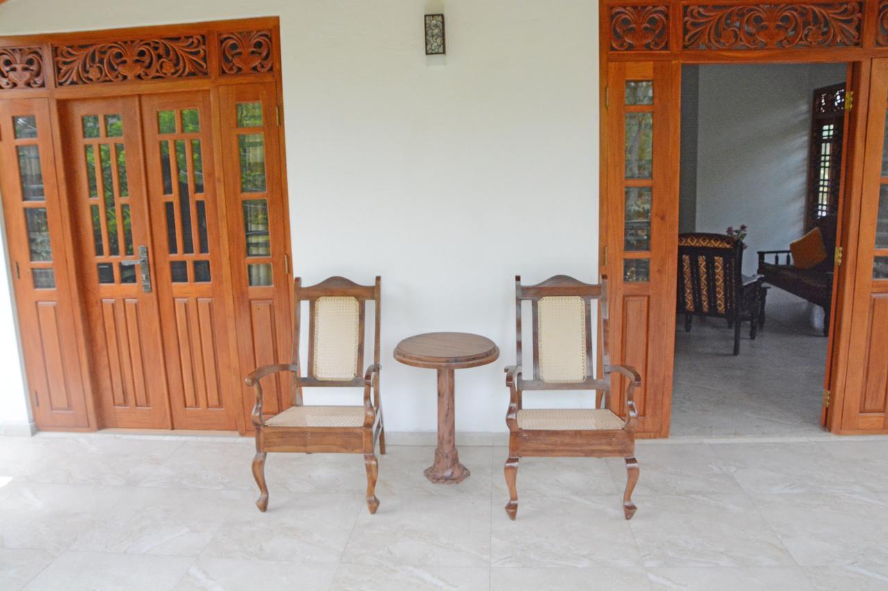 Villa Chaya Хиккадува Экстерьер фото