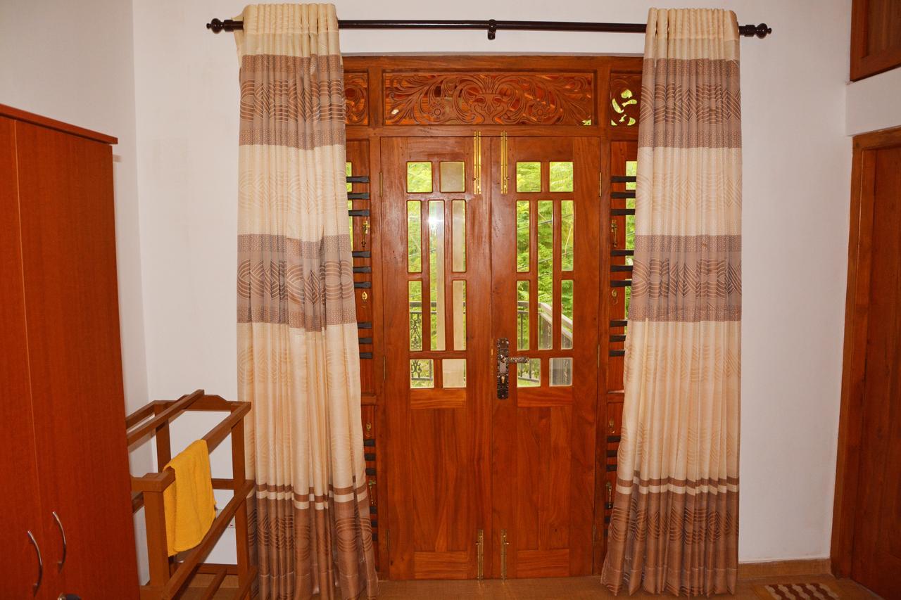 Villa Chaya Хиккадува Экстерьер фото