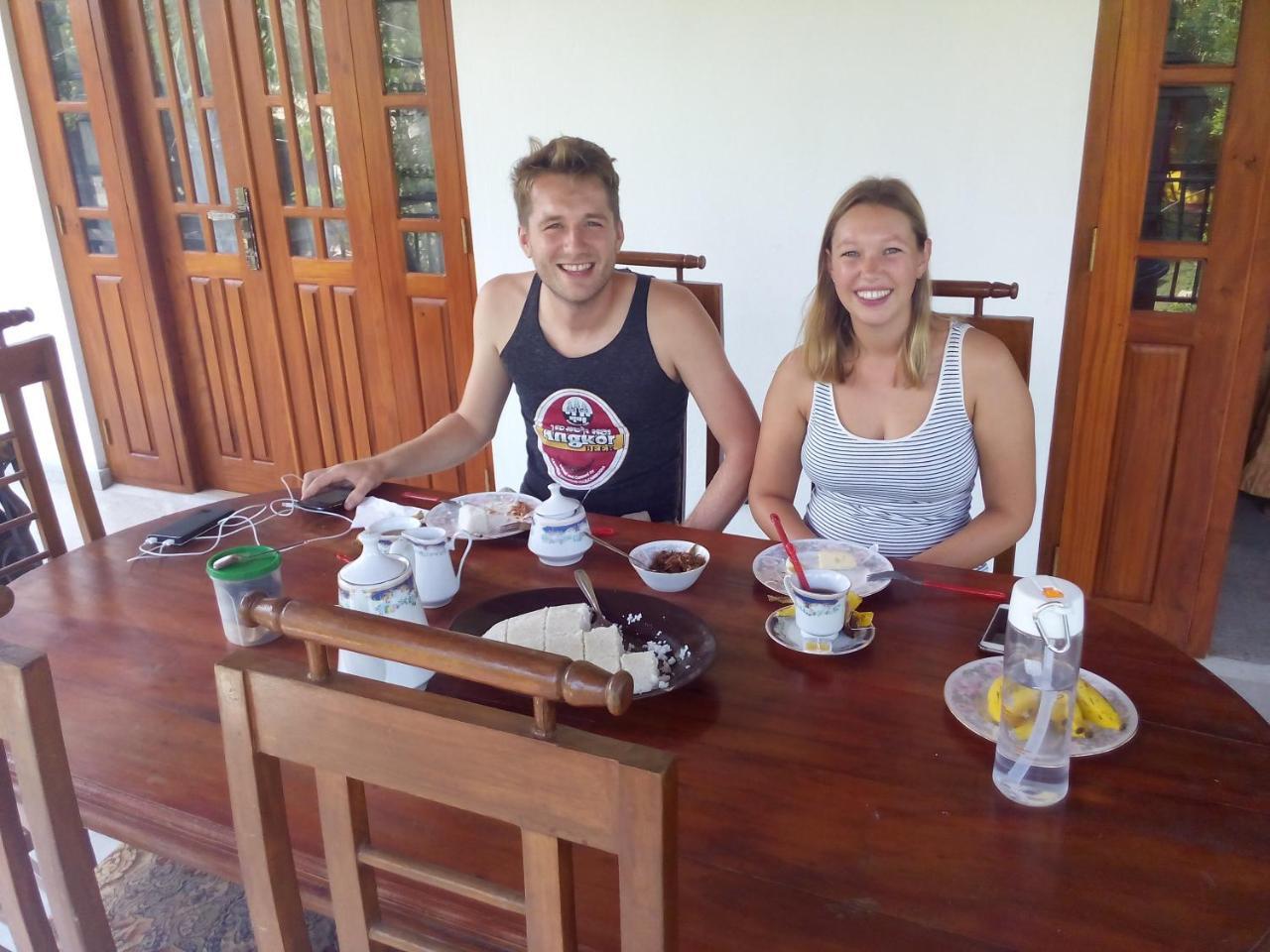 Villa Chaya Хиккадува Экстерьер фото